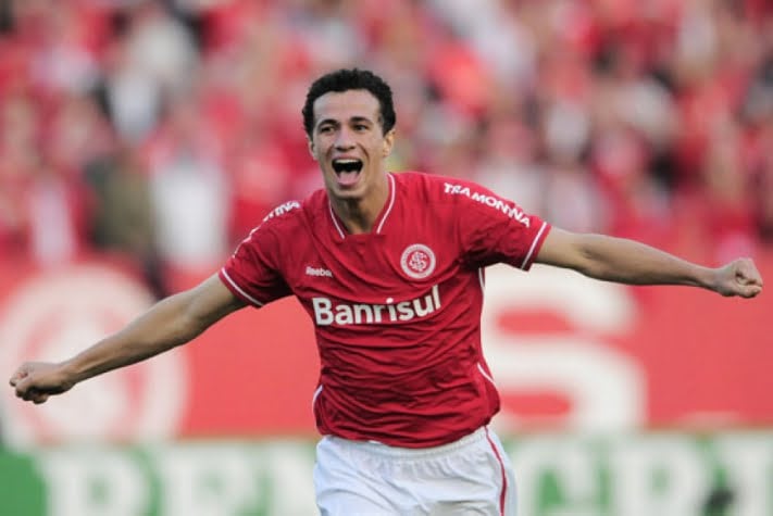 leandro damiao no inter foto site oficial do inter