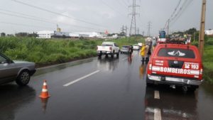 carro submerso em aparecida foto divulgacao cbmgo