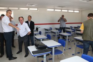 jose eliton reforma de escolas goias na frente foto jota euripedes