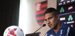 paolo guerrero foto gilvan de souza flamengo