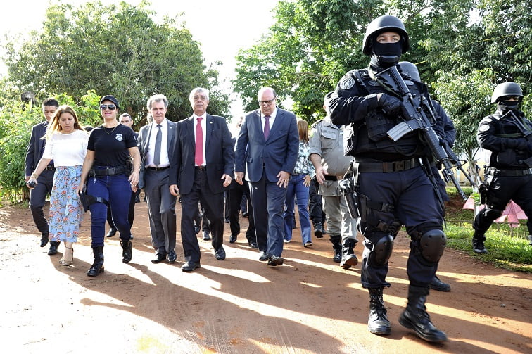 gilberto marques filho em visita ao complexo prisional