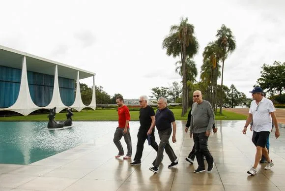 temer caminhada com ministros foto beto barata pr