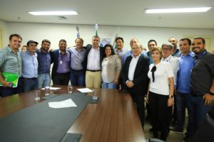 jose eliton reuniao goias na frente foto andre saddi