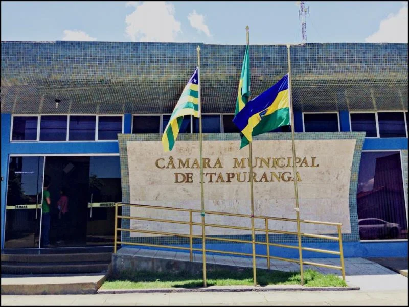 camara municipal de itapuranga.jpg