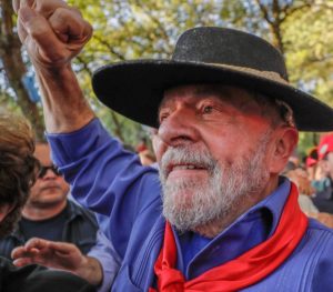 lula camisa azul foto Ricardo Stuckert.jpg