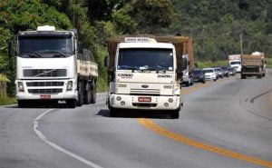 reciclagem motoristas profissionais foto juarez rodrigues em d.a press.jpg