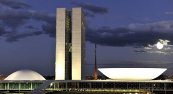 Empresários, advogados e deputados são maioria entre candidatos