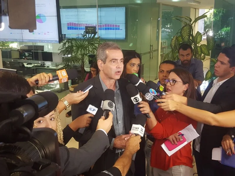 leonardo vilela sec de saude foto dg.jpg