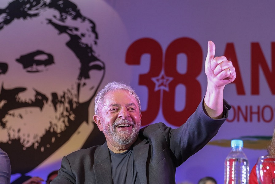 lula foto facebook nobel da paz.jpg