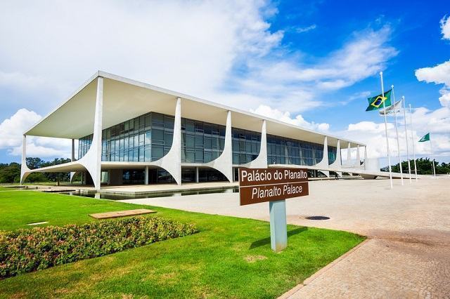 o-palacio-do-planalto-sede-do-poder-executivo-federal.jpg