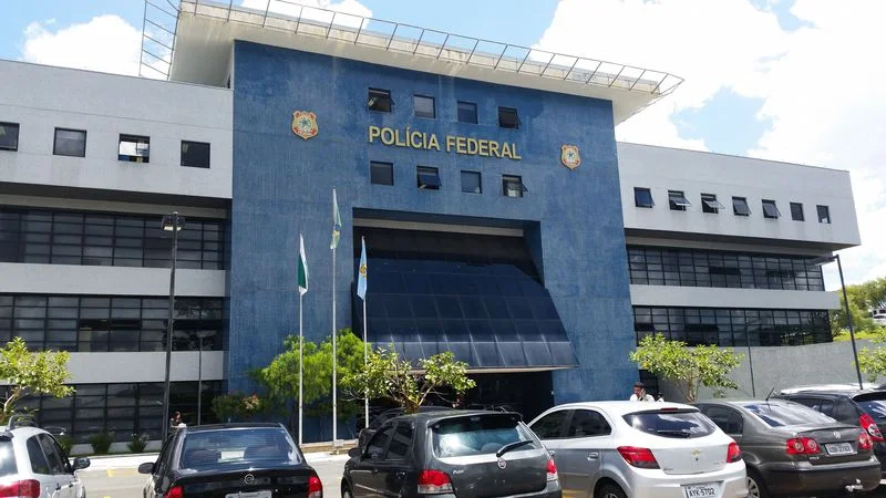 policia federal curitiba ebc.jpg