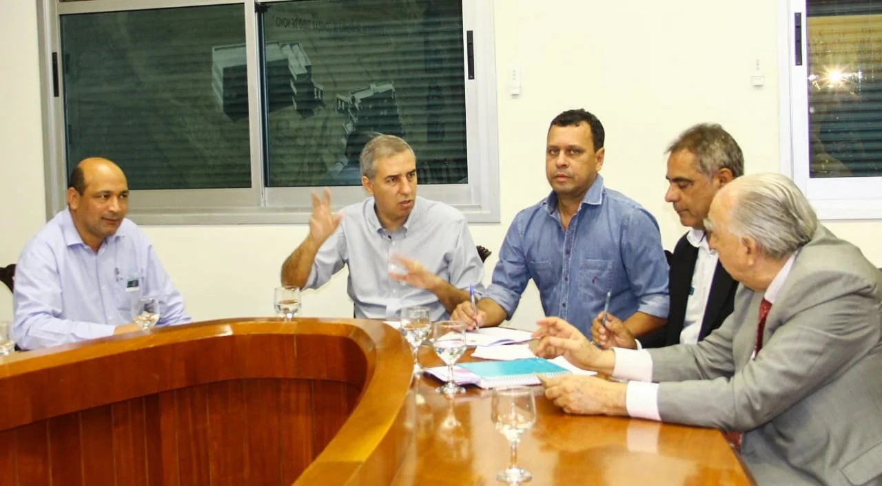 José Eliton - Reunião com prefeitos - Foto Humberto Silva 01.jpg