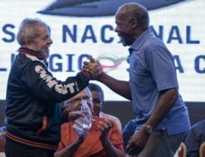 lula e danny glover rep internet.jpg