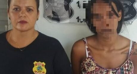 Mulher tenta entrar em presídio com crack escondido em pedaços de doce