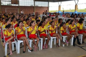 alunos educacao de aparecida foto valdir antunes.jpg