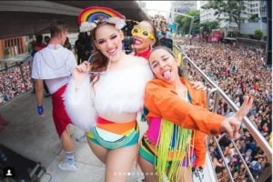 anitta e ana clara parada gay sp rep instagram.jpg