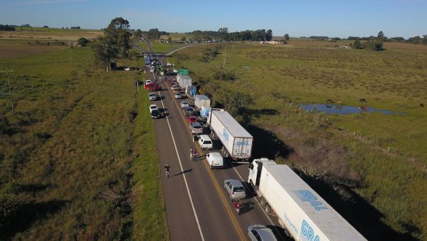 TRF5 derruba liminar que suspende tabela de preços de frete no RN