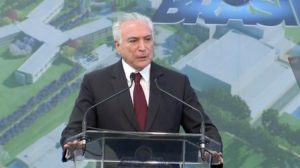 michel temer solenidade marinha brasileira video facebook.jpg