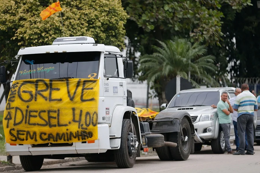 Sob impacto dos caminhoneiros, IPCA dobra em maio