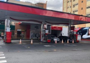 posto de combustiveis centro de goiania foto thais dutra.jpg