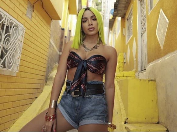 anitta cabelo verde rep instagram.jpg