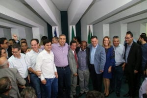 José Eliton - Marconi Perillo - Repasse de Recursos do Goiás na Frente - Foto Jota Eurípedes 01.jpg