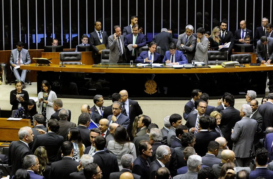 ldo-2019-aprovada-camara-dos-deputados-foto-Luis-Macedo.jpg