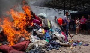 ataque aos venezuelanos em pacaraima RR foto avener prado folhapress.jpg