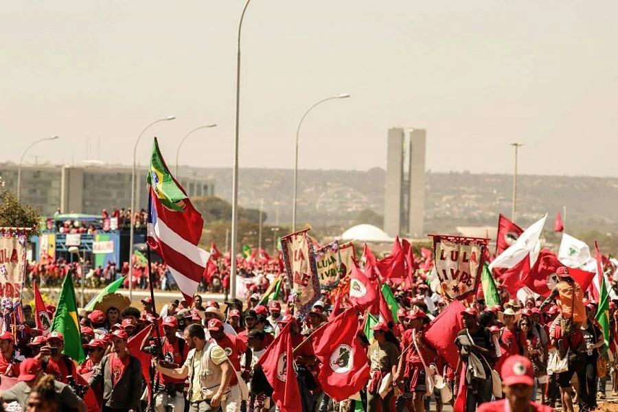 mst-em-brasilia-marcha-lula-livre-foto-Marcelo-Aguilar.jpg