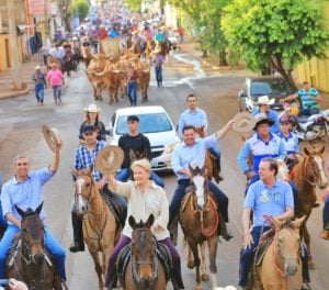 MARCONI PERILLO - CAVALGADA EM ITUBIARA 1.jpeg