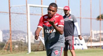 Contusão tira meia Alan Mineiro do jogo contra o Londrina