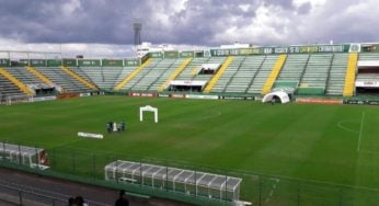 Chapecoense e Vitória jogam contra a zona de rebaixamento