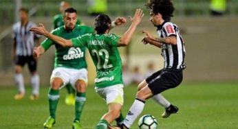 Chapecoense marca nos acréscimos e vence Atlético-MG