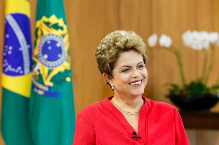 dilma roberto stuckert 2015.jpeg