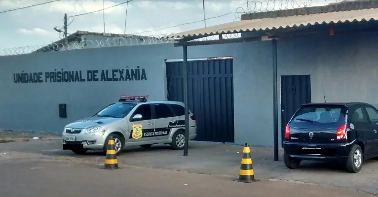 unidade-prisional-de-alexania.jpg