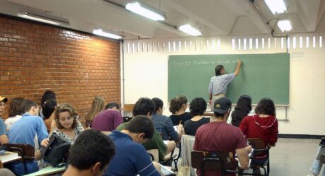 Estudantes poderão renovar o Fies até o dia 23