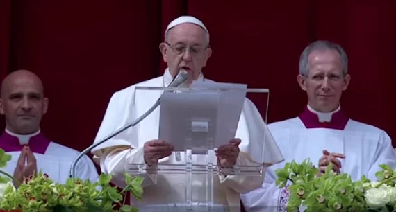 Papa Francisco fala aos fiéis (foto reprodução do Youtube)