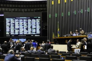 sessao da congresso - Luis Macedo Camara dos Deputado.jpg