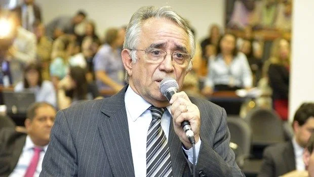 alvaro-guimaraes-foto-ruber-couto.jpg