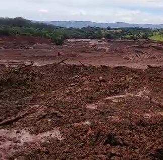 Presidente da Vale diz que empresa ainda não conhece dimensão nem causa da tragédia