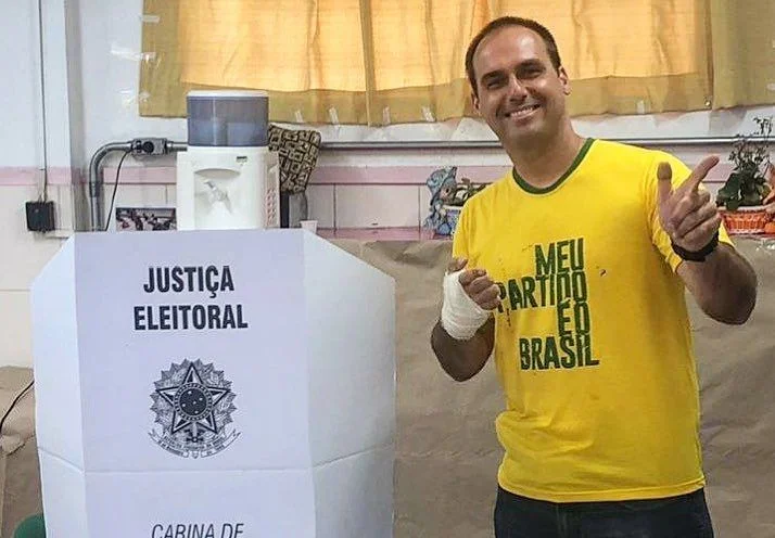 eduardo-bolsonaro-foto-facebook.jpg