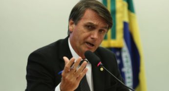 Bolsonaro tem febre novamente e médicos detectam pneumonia, diz boletim