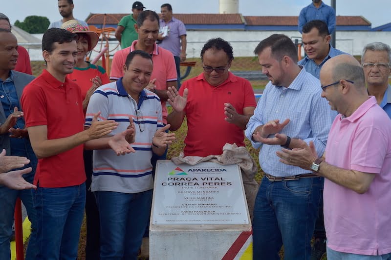 prefeitura aparecida inaugura praca foto rodrigo estrela fev2018