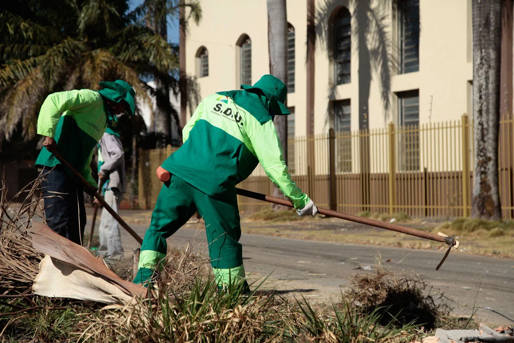 Moradores do Veiga Jardim e região são beneficiados com serviços da 13ª edição do Prefeitura em Ação