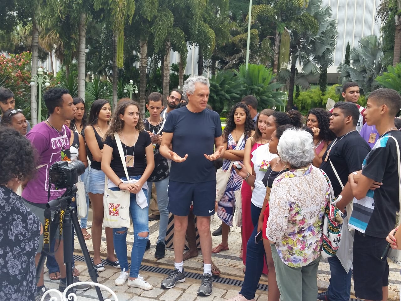 ronaldo caiado recebe professores palacio das esmeraldas foto divulgacao