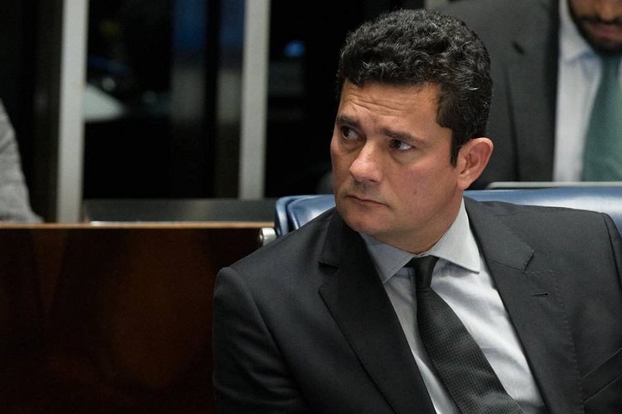 “Vermelho” é expulso do DEM após suspeitas de invadir celular de Sérgio Moro