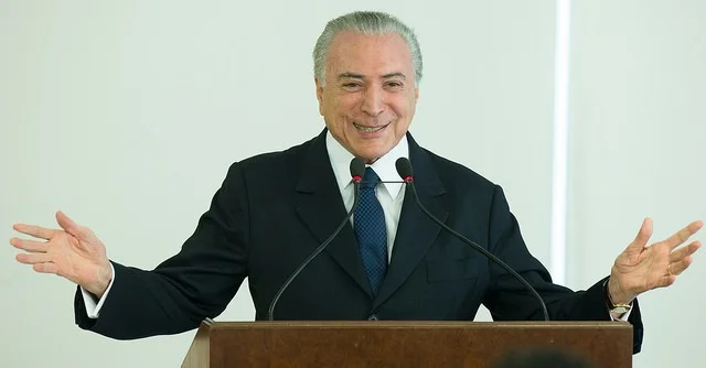 Após 4 dias preso, Temer é solto com decisão de desembargador