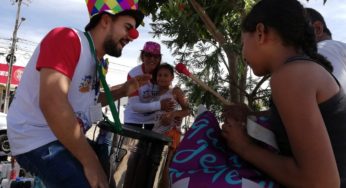 Profissionais de saúde ressocializam moradores em situação de rua com música e alegria em Aparecida