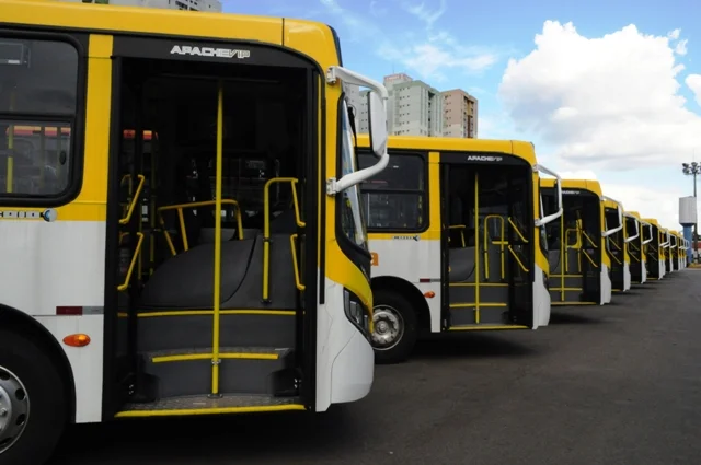 Parlamentar defende plano de melhorias no transporte público antes de aumento da passagem