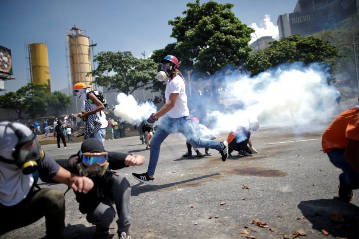 Líder da oposição venezuelana está na embaixada do Chile em Caracas